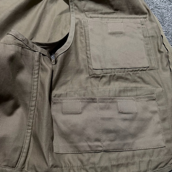 Ausable NWT old stock vintage fishing vest in khaki perfect condition size large - Picture 8 of 10